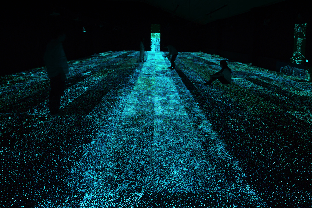 Dot cay Dot - Sapporo International Festival